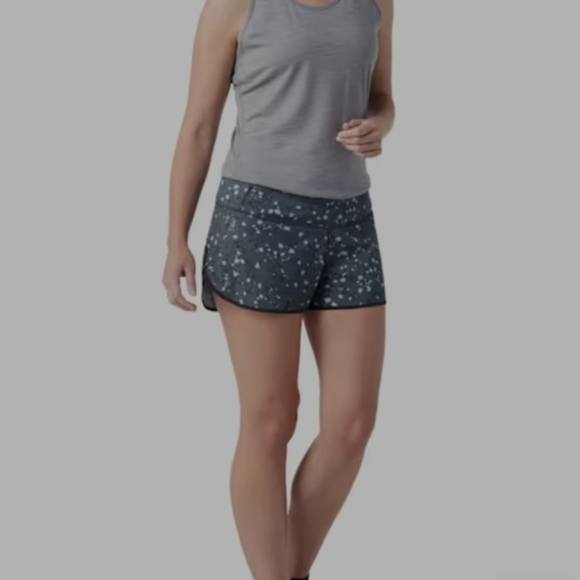 Smartwool Women's Active Lined Short. Regular fit Interior drawcord 2.75” inseam - Picture 9 of 10